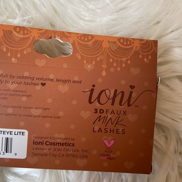 100% Handmade 3D Mink cruelty free vegan Lashes - Picture 2 of 5